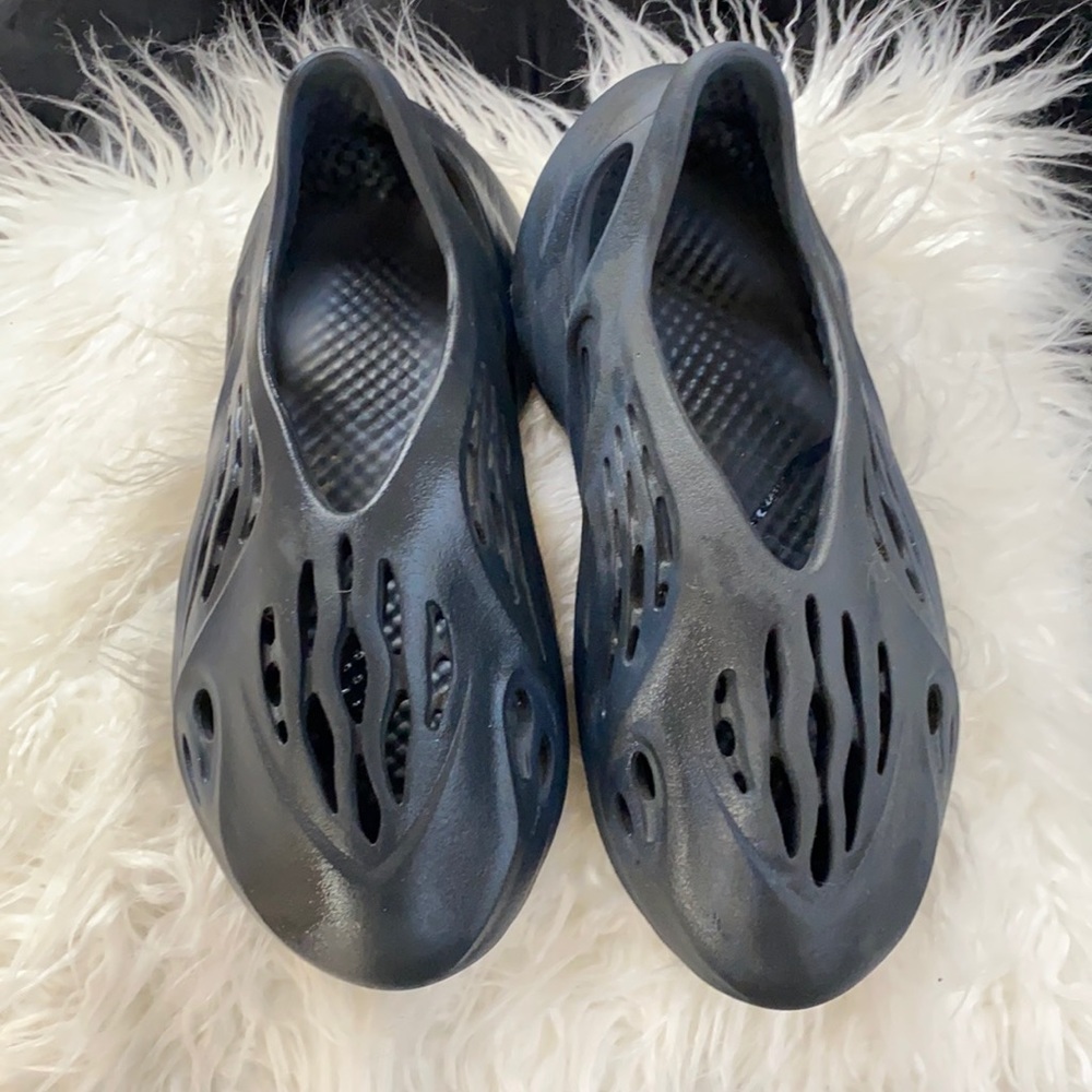 Authentic Yeezy Foam Runners